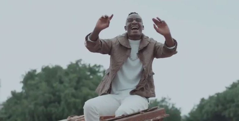 VIDEO Man Fongo Ft Mr Blue – Mtoto Kaharibika Mp4 Download